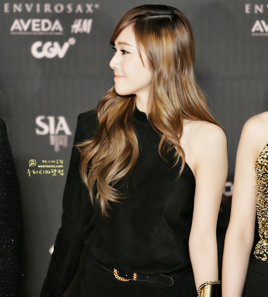 [CAPS]  2011.11.03 Jessica en el "Mnet Style Icon Awards 2011" Img_7951