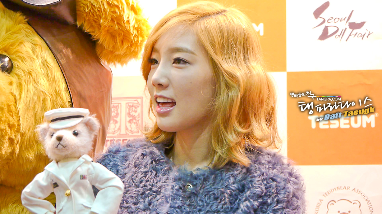 [CAPS] 2011.12.28 Taeyeon en "The 4th Seoul Doll Fair 2011" 111228_taeyeon18