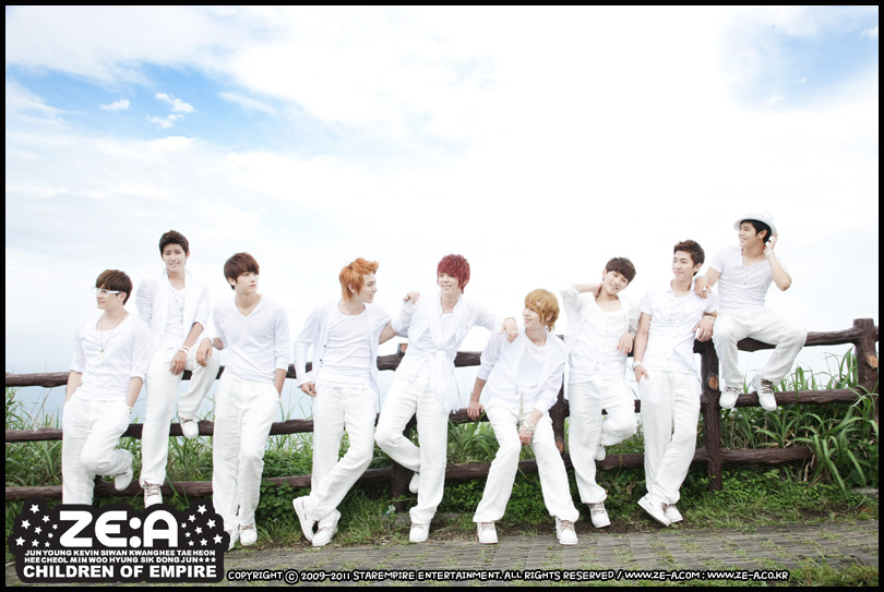 [OFFICIAL] ZE:A Japan Release Single Watch Out!! Photo Jacket Julie_2