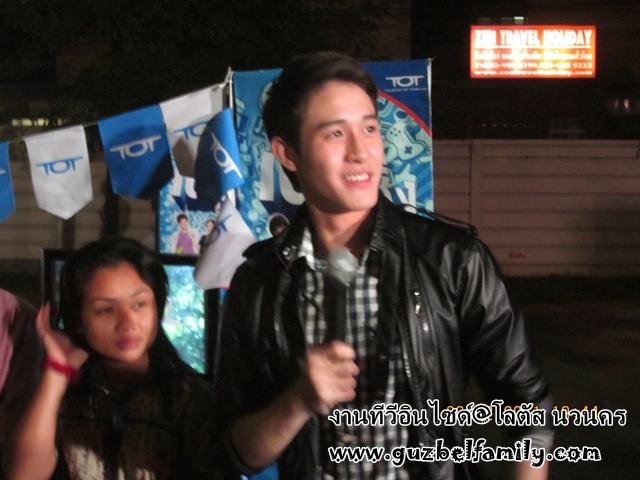 [26-02-2554]Guzbel @ งานทีวีอินไซด์ ที่โลตัส นวนคร Img_2625