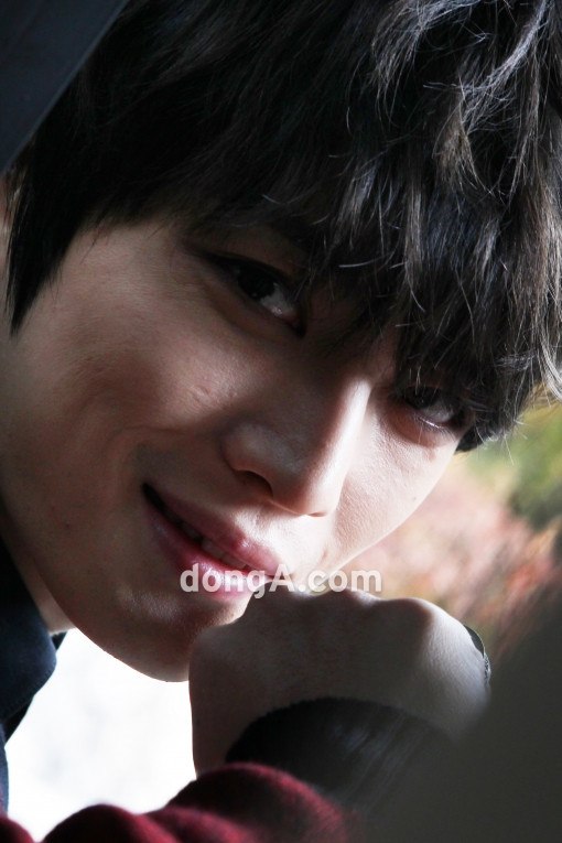 [121215] Jaejoong interview pic from dongA 0wpp4