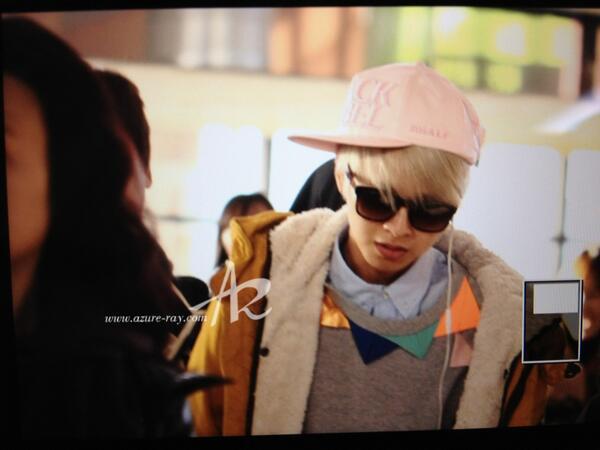 [OTHER] 130321 ZE:A @ Gimpo Airport depart to Japan 295579_431358100280022_1472242696_n