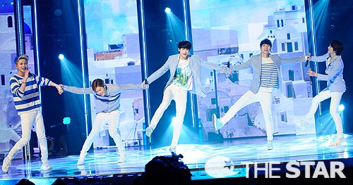 [NEWS] 130417 ZE:A Five @ Show Champion  543745_588340554524213_1260988287_n