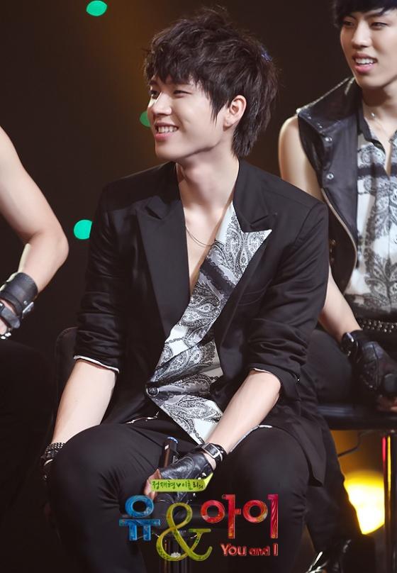 [PICS][06.07.12] WooHyun @You & I Official  4xwh8