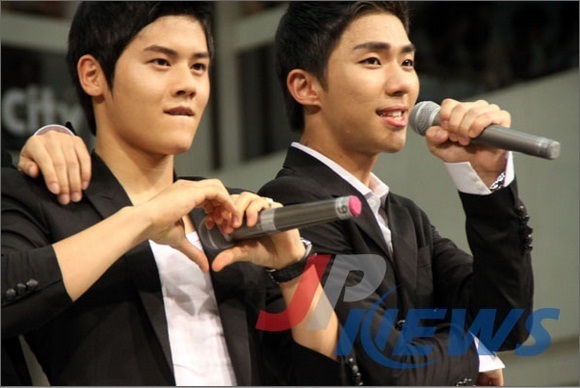 [EVENT] 110901 Japan Press Conference 25110052