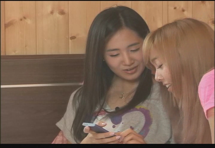 YulSic (Yuri ♥ Jessica) - Página 2 090904mierobeautynrealrestvarietypart1.flv_000208855