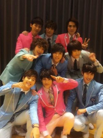 [OFFICIAL] 110228 Japan Blog Updates O0335044811081204844