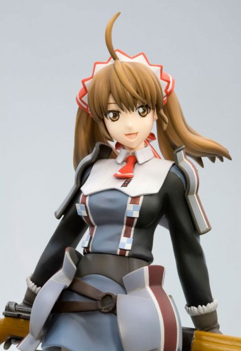 Preview : Kotobukiya 1/8 Alicia Melchiott จาก Senjou no Valkyria Koto-valkyria-alicia-07-350x511