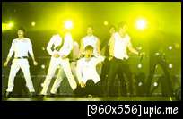 [OTHER] 121124 ZEA @ Vietnam - MOA in Vietnam 2012 - Performance 405085_3325031344296_663275228_n