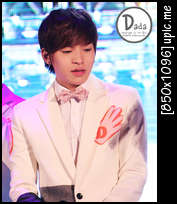 [FAN] 110423 WBS Open Broadcast Img_1728