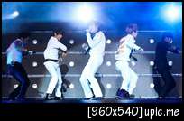 [OTHER] 121124 ZEA @ Vietnam - MOA in Vietnam 2012 - Performance 149149_3325023464099_431352072_n