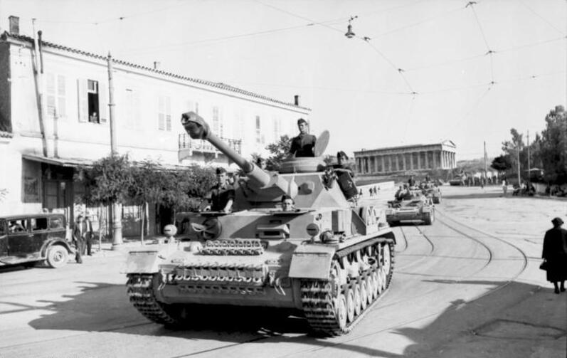 LOS "PANZER" ALEMANES Bundesarchiv_Bild_101I-175-1270-36%2C_Athen%2C_Kolonne_von_Panzer_IV