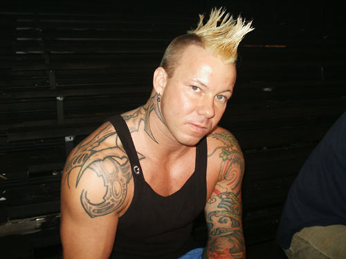 Shannon Moore esta trabajando lesionado ShannonMoore