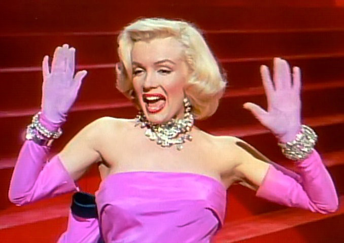 Merilin Monro - Page 2 Marilyn_Monroe_in_Gentlemen_Prefer_Blondes_trailer