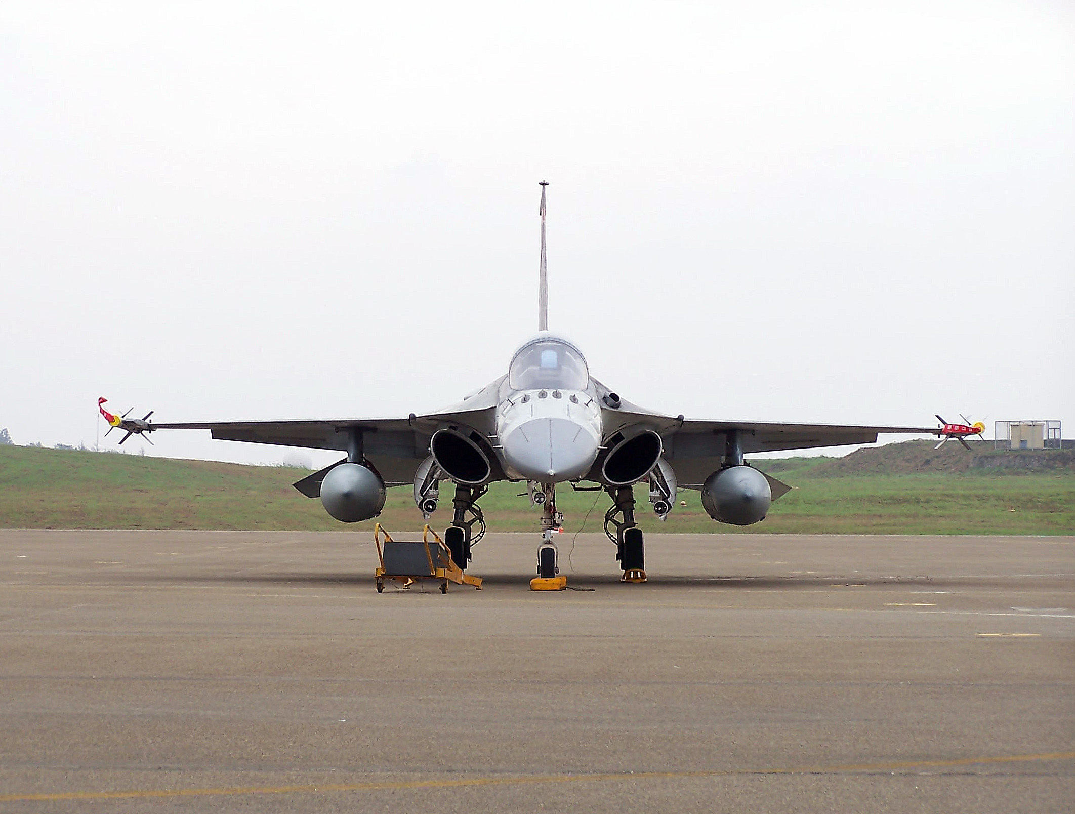 المقاتلة التايوانية "F-CK-1 Ching Kuo" IDF_F-CK-1A_Single_Front_View