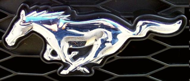   Ford_Mustang_2005_logo