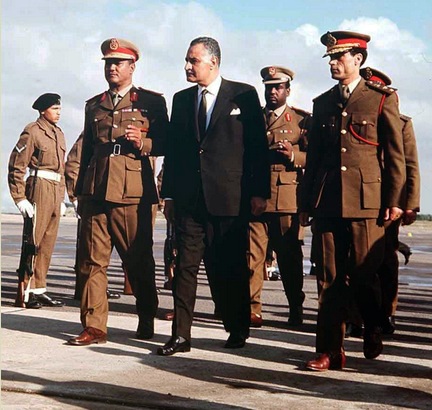 الرئيس السوداني الراحل جعفر النميري  Nimeiry%2C_Nasser_and_Gaddafi%2C_1969