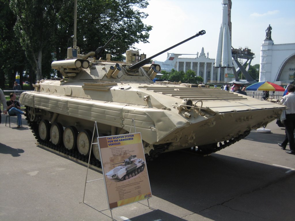 الجيش الجزائري بكامل اقسامه BMP-2M