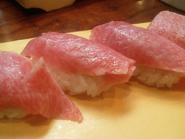 sushi سوشى يابانى / من امواج الاندلس / ليس لدينا فروع اخرى Tuna_Sushi