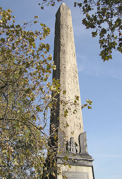 La aguja de Cleopatra  en Londres Cleopatra.needle.arp.400pix