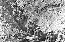 إجازة في نيوزيلندا 220px-New_Zealand_trench_Flers_September_1916