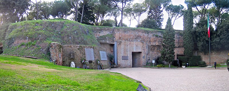 Das Massaker in den Ardeatinische Höhlen 800px-Roma-fosseardeatine6