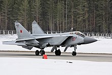 عائلة لا تهزم ولا تتوقف MIG/***/ اسود المنتدي 220px-MiG-31_790_IAP_Khotilovo_airbase