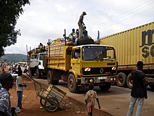 جمهورية افريقيا الوسطي4 220px-Central_African_Republic_-_Trucks_in_Bangui
