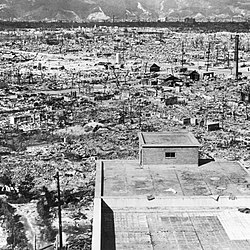 Aux anti-américains 250px-AtomicEffects-Hiroshima