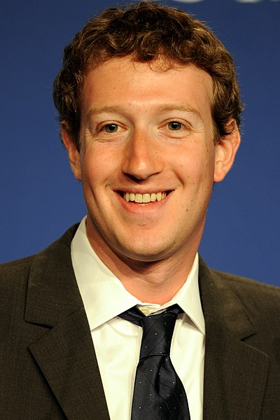 مارك زوكربيرغ  مؤسس شركة فيسبوك ورئيسها التنفيذي 400px-Mark_Zuckerberg_at_the_37th_G8_Summit_in_Deauville_018_v1