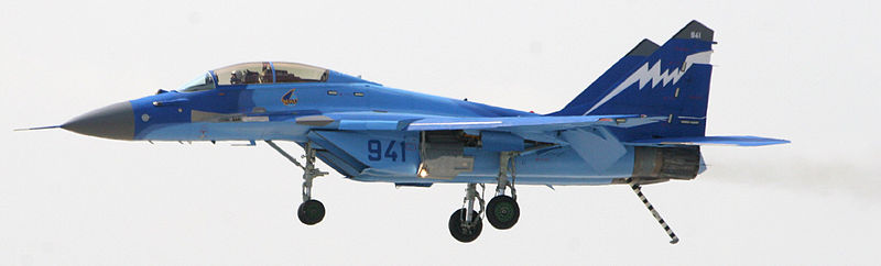 Mikoyan MiG-29 ( caza de cuarta generación  Unión Soviética) 800px-%D0%9C%D0%90%D0%9A%D0%A1-2007-%D0%97%D0%92%D0%93-018
