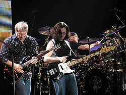 Rush (7 Albums!!!) 250px-Rush-in-concert