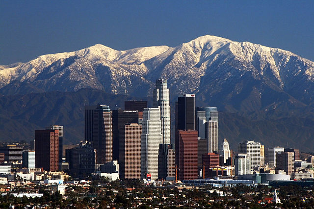 Los Angeles     640px-LA_Skyline_Mountains2