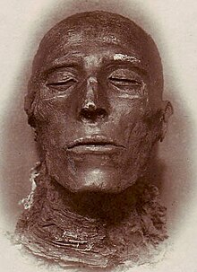 Wer war König Sethos I.? 220px-Pharaoh_Seti_I_-_His_mummy_-_by_Emil_Brugsch_%281842-1930%29