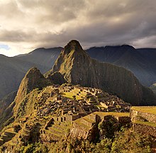 عجائب الدنيا السبع الجديدة 3 (ماتشو بيتشو) 220px-80_-_Machu_Picchu_-_Juin_2009_-_edit