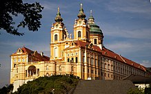 Der Barock 220px-Stift_melk_001_2004