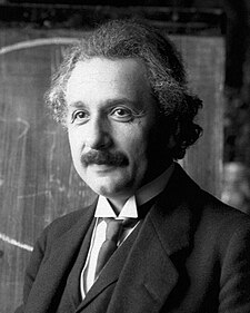 موسوعه عن ألبرت أينشتاين 225px-Einstein1921_by_F_Schmutzer_4