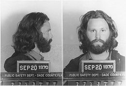 [Jeu] Pour les cinéphiles - Page 35 260px-Jim_Morrison_mug_shot