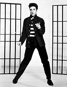 Elvis Presley-The King Of Rock'N'Roll 220px-Elvis_Presley_promoting_Jailhouse_Rock