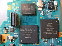 Sony sort PlayStation Portable en 2004 200px-PSP_TA-079_Mainboard