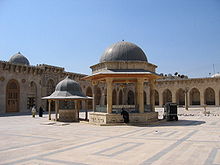 الأديان في سوريا 220px-Omayad_Mosque_of_Aleppo_Syria