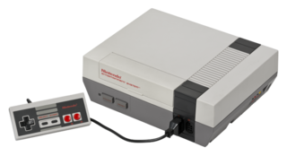 Oyez Retrogamers ! la [RGC 2013] est là ! 320px-NES-Console-Set