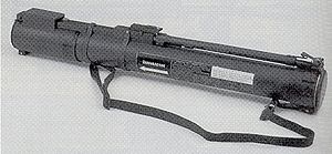 المفاضلة بين جيلين rpg-7 .. أم rpg-32 . 300px-RPG-22_rocket_launcher