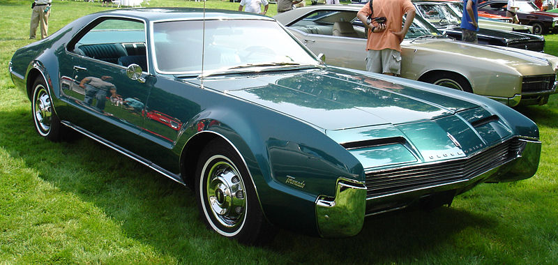 trophée européen de la voiture de l année 800px-66Toronado