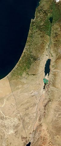     200px-Satellite_image_of_Israel_in_January_2003