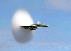ملف كامل عن الطائرات 300px-FA-18_Hornet_breaking_sound_barrier_%287_July_1999%29