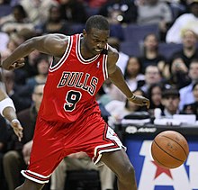 Plantilla 220px-Luol_Deng_Wizards