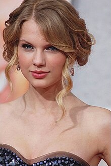 Taylor Swift 220px-TaylorSwiftApr09