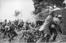 1913: Die Hölle von Verdun 220px-Verdun_15_03_1914_Toter_Mann_296_2