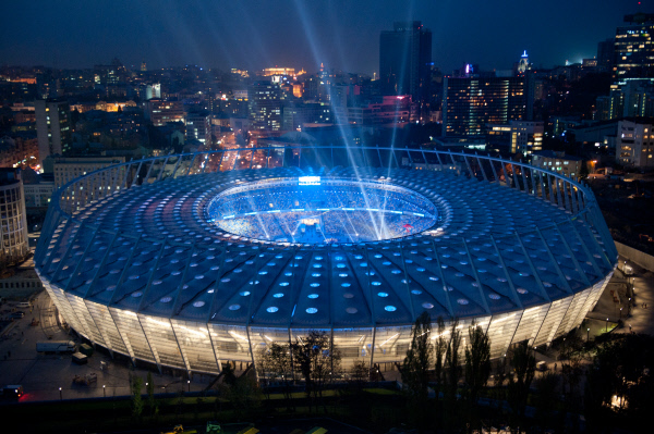 اليويفا يحدّد مكان إقامة نهائي دوري أبطال أوروبا لموسم 2017-2018  NSC-Olimpiyskiy-Kyiv-Ukraine-17
